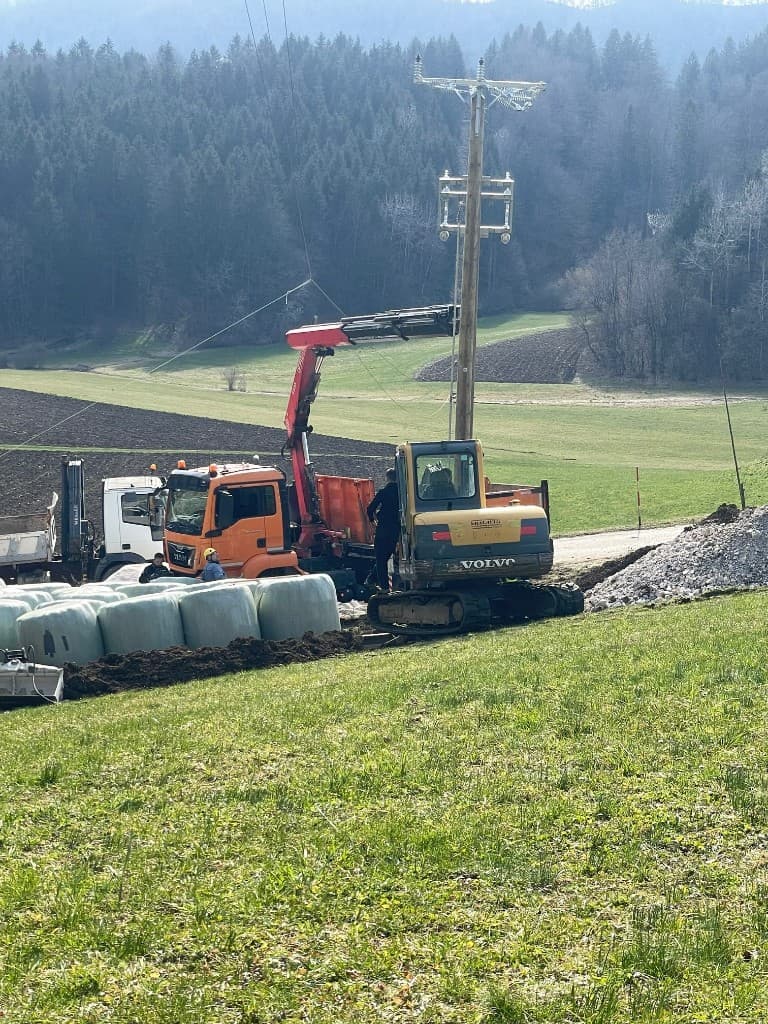 Montaža razdelilne omarice z varovalniki